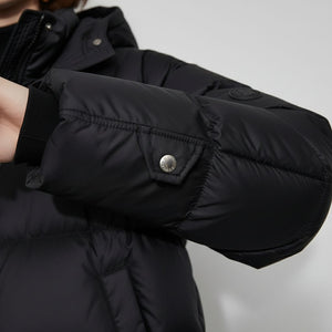 chloe-puffer-jacket-woman-black-05